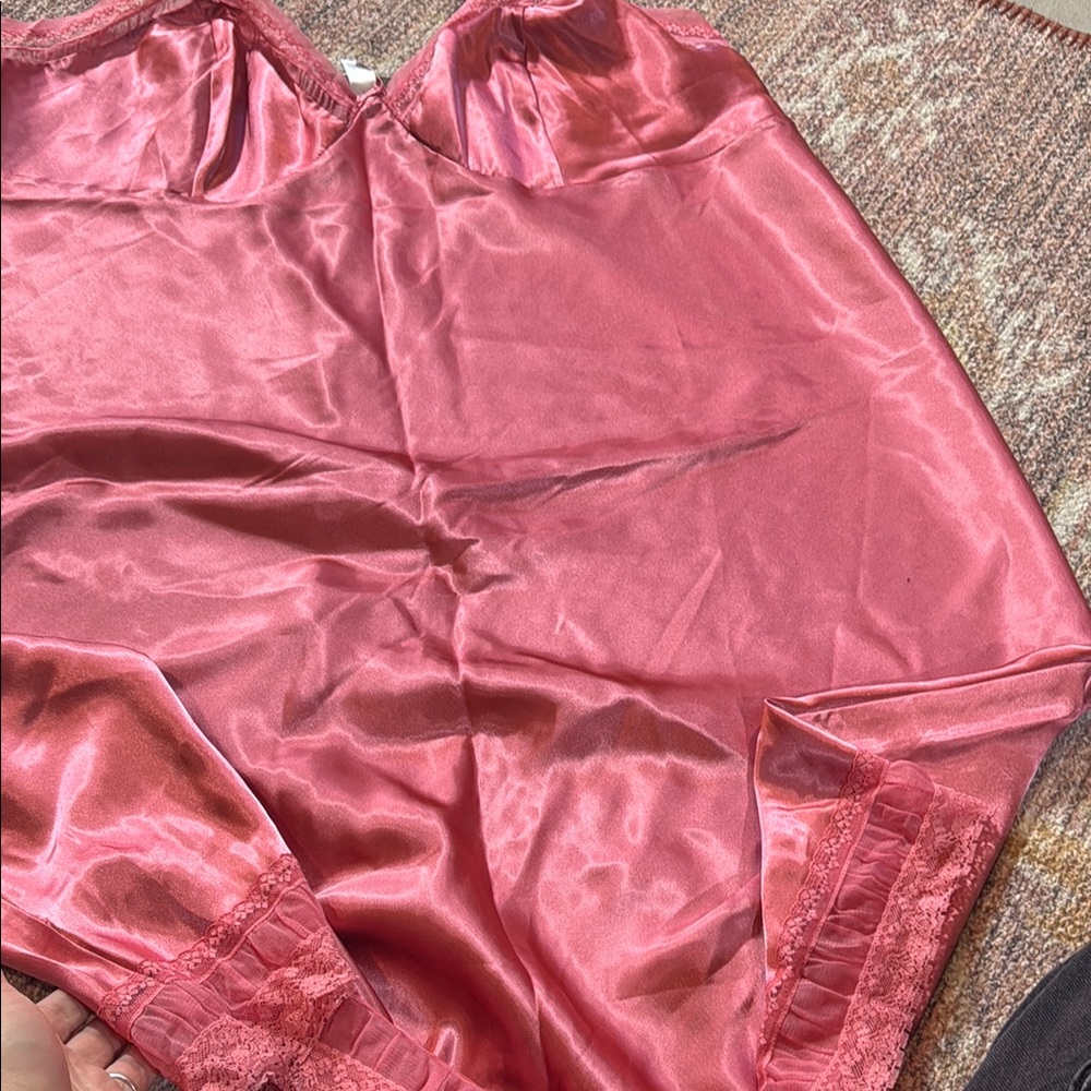 Sexy sensual cacique Elegant Pink Satin Chemise size 22/24 (3X)